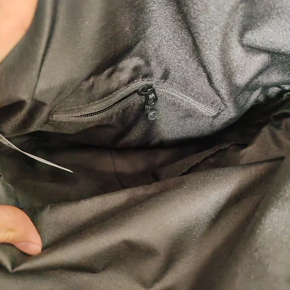 Lululemon All Night Festival Bag 5L silver - Picture 2 of 6